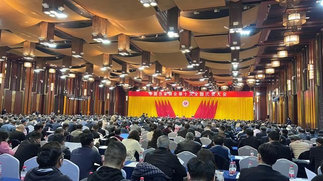 至尊超变传奇官网