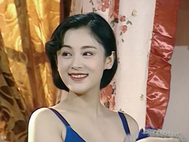 微变传奇广告美女