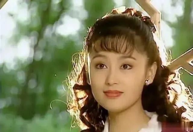 微变传奇广告美女