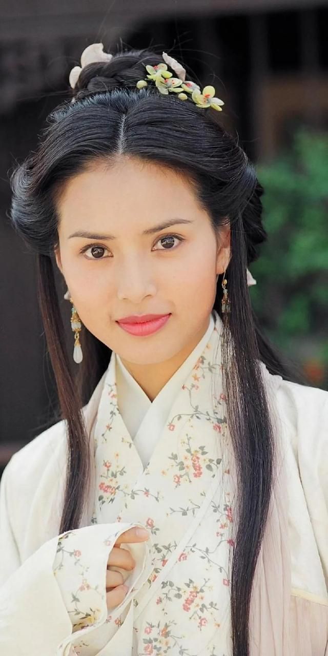 微变传奇广告美女