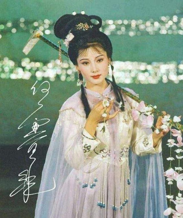 微变传奇广告美女
