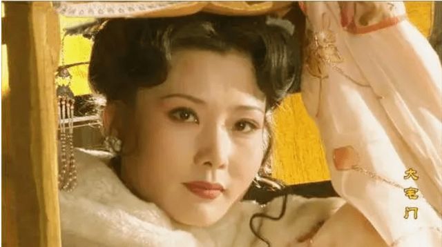 微变传奇广告美女