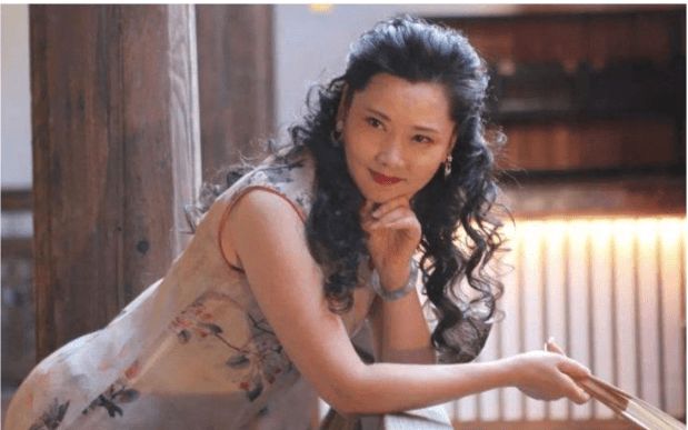 微变传奇广告美女