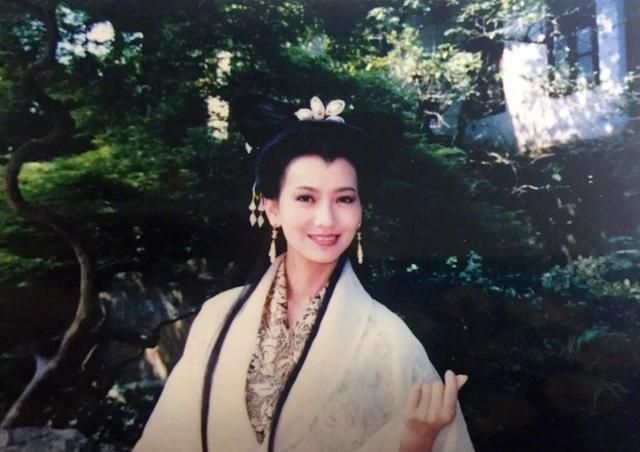 微变传奇广告美女