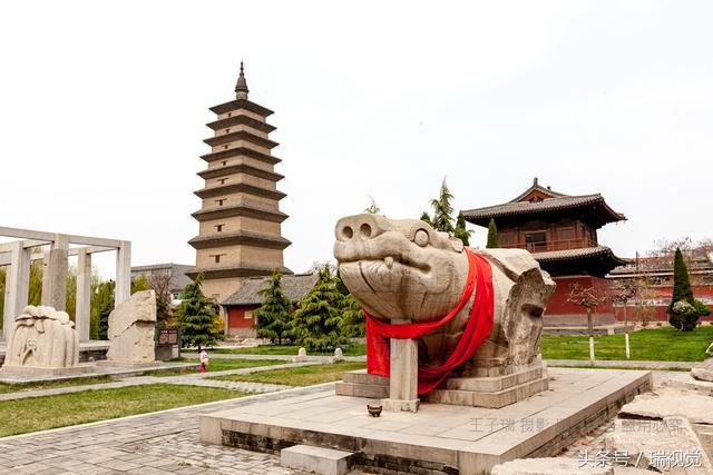 霸下武威轻变传奇装备图片