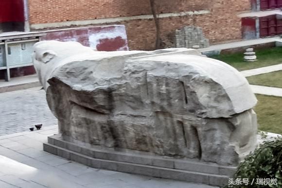 霸下武威轻变传奇装备图片
